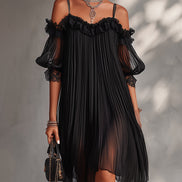 Valentina | Mini Abito Nero in Chiffon con Spalle Scoperte e Pizzo
