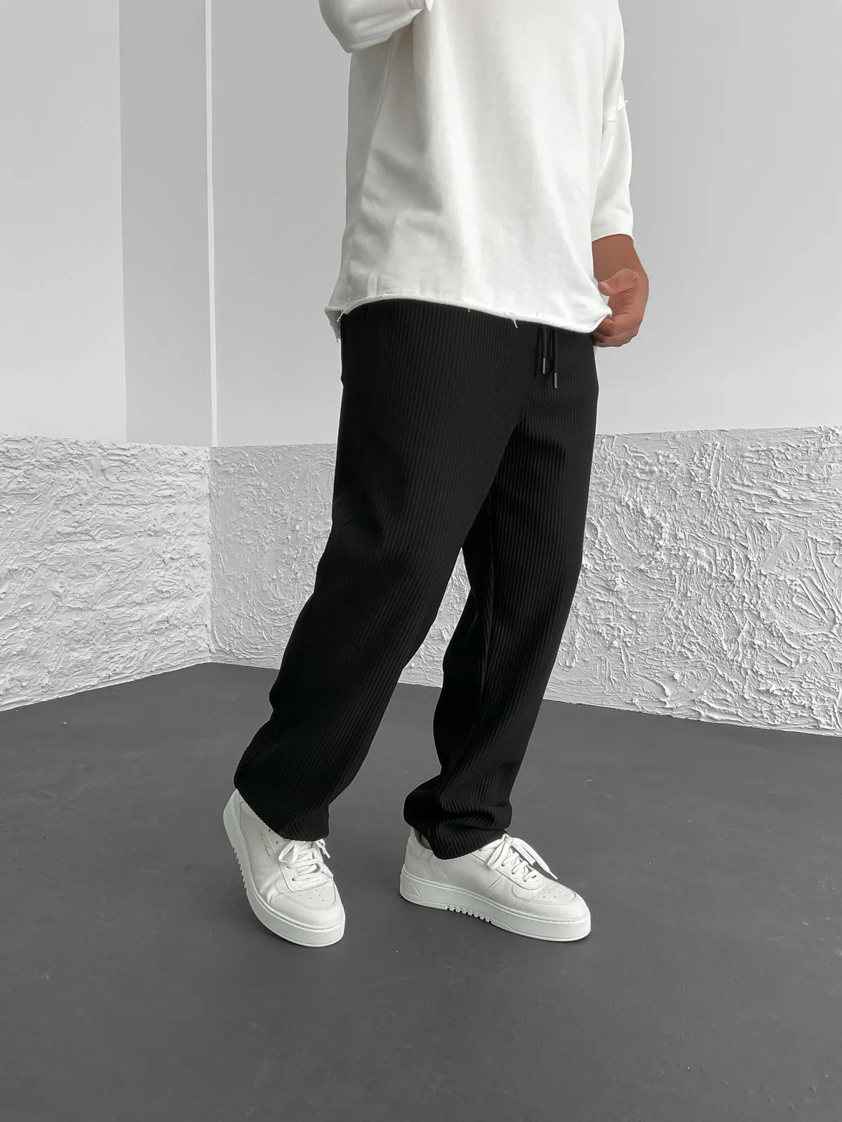 VYRO – Pantaloni a coste dalla vestibilità ampia