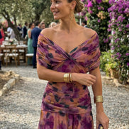 Adriana | Abito con spalle scoperte, eleganza sofisticata