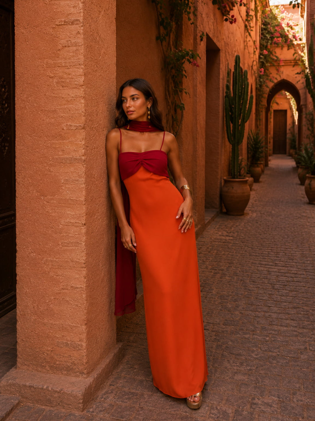 Zaira | Abito lungo drappeggiato bicolore, edizione limitata