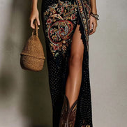 Abito Stampato in Stile Bohemien con Profondo Scollo a V e Alto Spacco