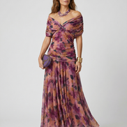 Adriana | Abito con spalle scoperte, eleganza sofisticata